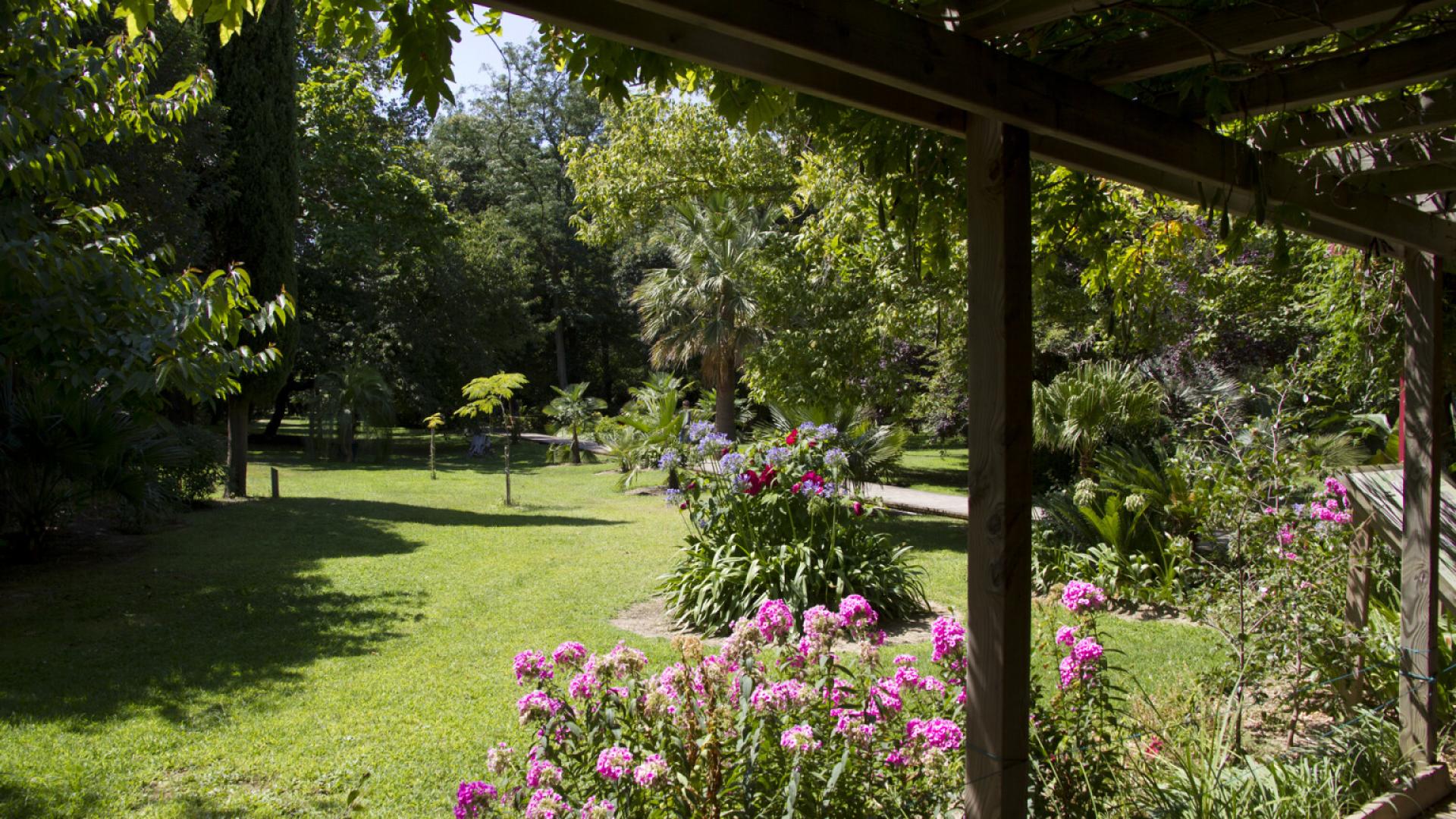 RENDEZ-VOUS AU JARDIN