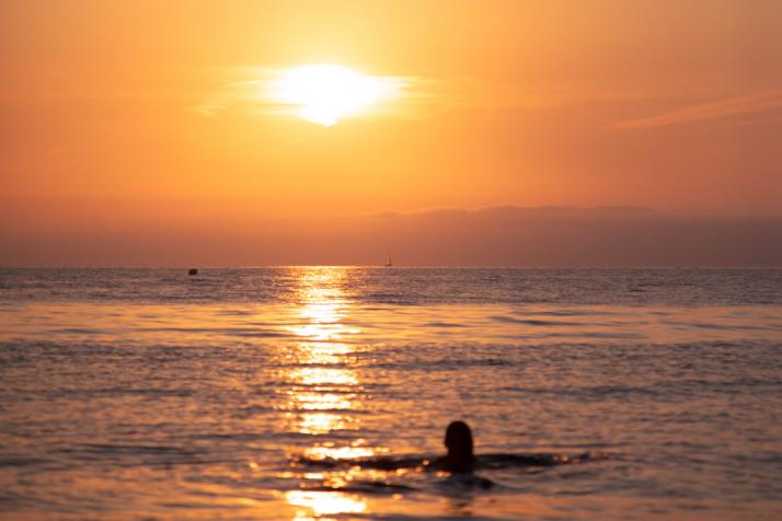 baignade lever de soleil