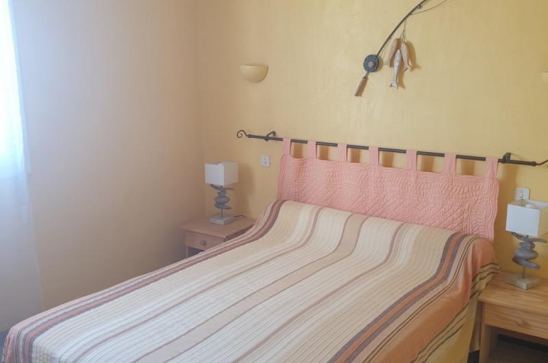 GOMEZ SANDRINE CHAMBRE 2 GOMEZ SANDRINE CHAMBRE 2