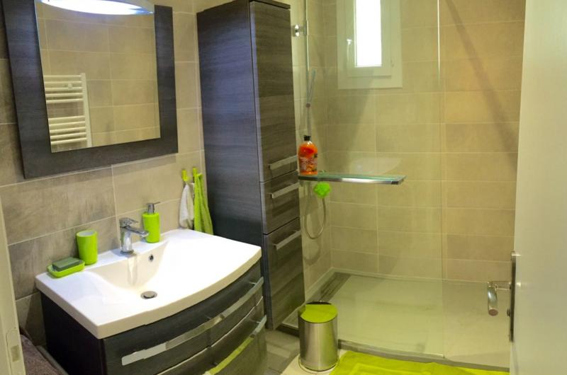 Planche salle de bain Planche salle de bain