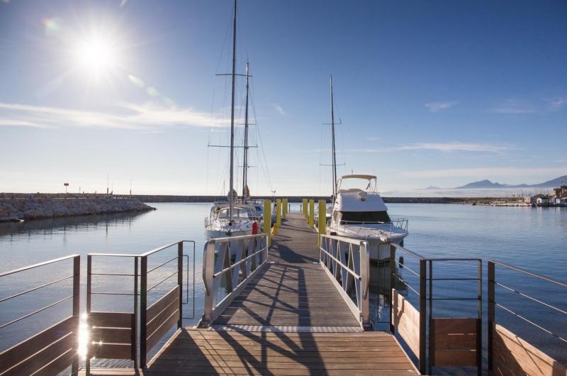 LE PORT LE PORT