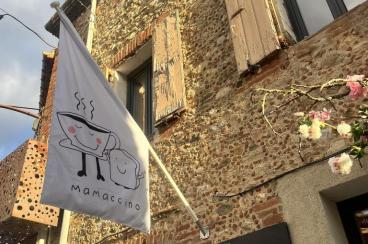 mamaccino cafe